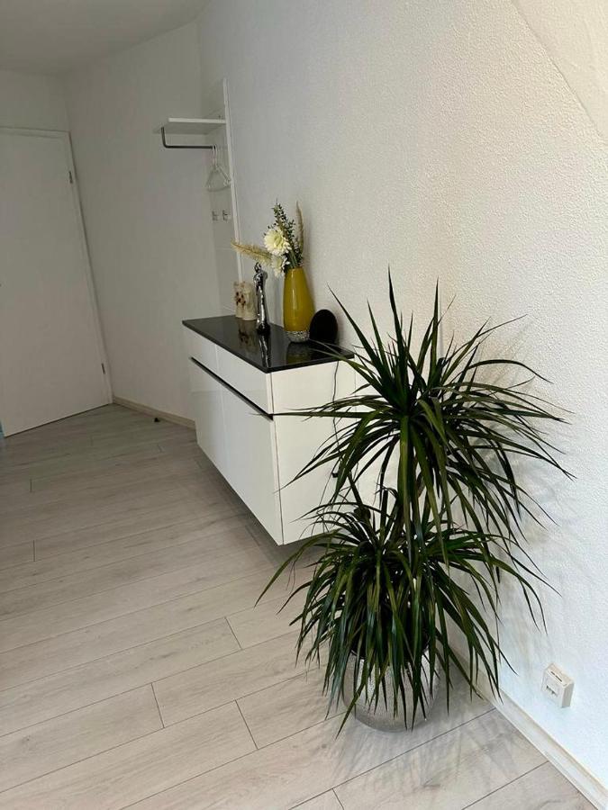 Flexible, Schoene Und Gut Aussehende Feriensuite Ройтлинген Екстериор снимка